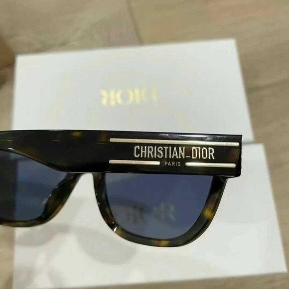 NIB Authentic DIOR DiorSignature S6U Sunglasses - Picture 3 of 10
